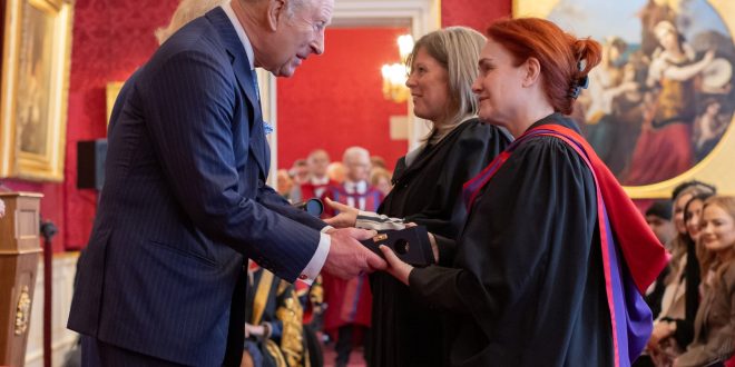 Hull College receives Queen Elizabeth Prize For Education