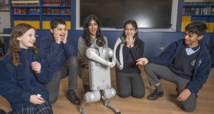 RS193089 IMN 1517 Schools STEM roadshow celebrates 20-year anniversary