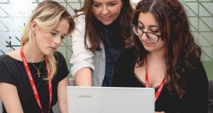 SfS Young people at a Speakers for Schools Work Experience Placement with software organisation Kainos New programme set to boost diversity of UK tech sector