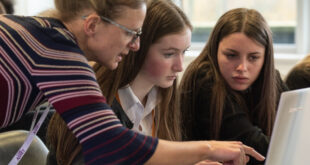 gfa2 Schoolgirls in line to be crowned the country’s most promising new business brains